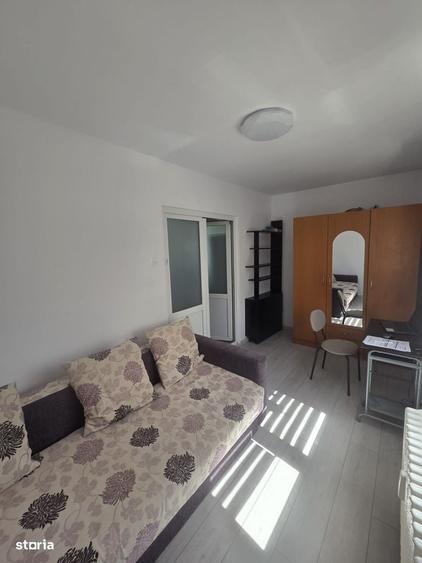 Apartament cu 2 camere de vanzare - Podu Ros / Cantemir - 2