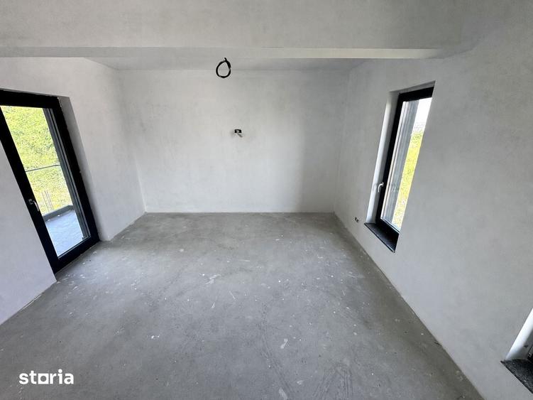 Casă cu 4 camere cu Teren 450 Mp în Ciurea