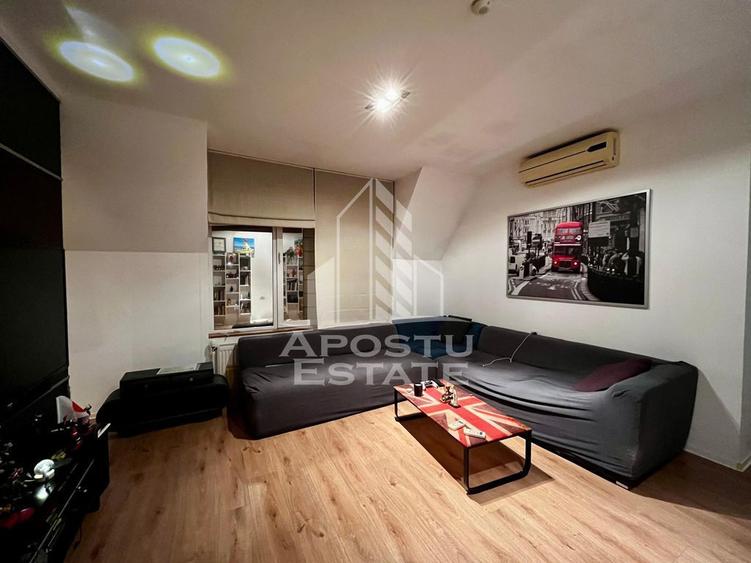 Apartament cu 3 camere decomandat, mobilat în Simion Bărnuțiu