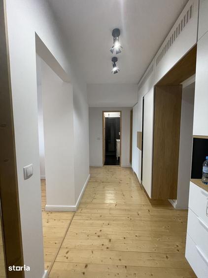 Apartament cu 2 camere decomandat, mobilat în Central