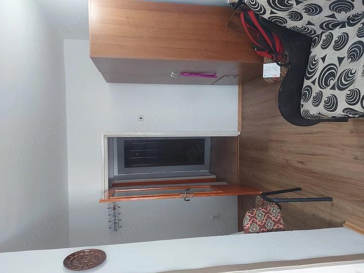 Garsonieră decomandată în Sud