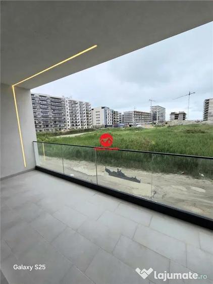 Apartament cu 3 camere decomandat în Mamaia