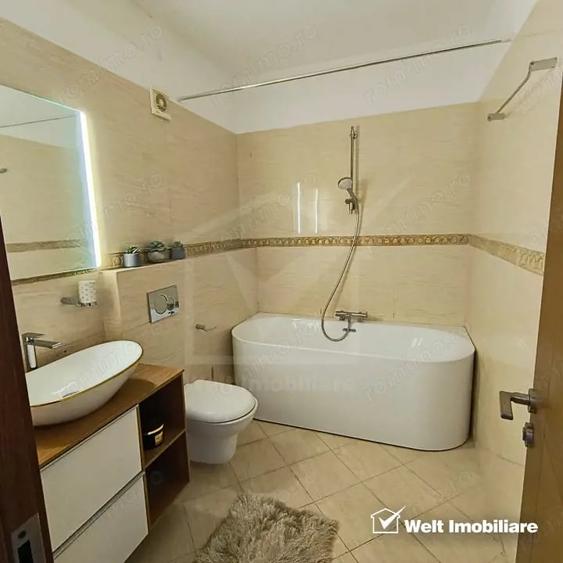 Apartament cu 5 camere în Bună Ziua