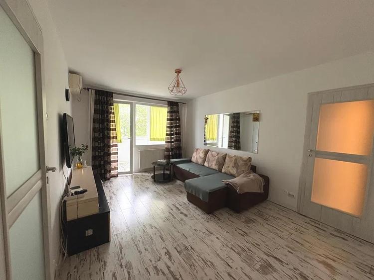 Apartament cu 2 camere decomandat, mobilat în Basarabia