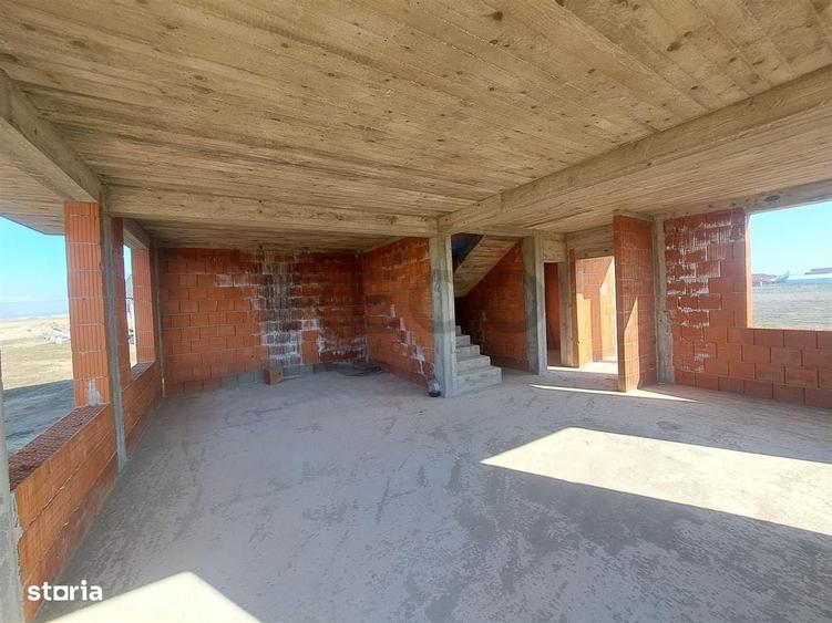 Casă cu 3 camere în Cihei