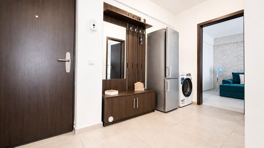 Apartament cu 2 camere decomandat în Central