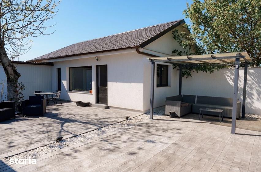 Casă cu 6 camere cu Teren 3700 Mp în Central