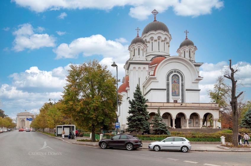 Birou, de 136 mp, în Domenii