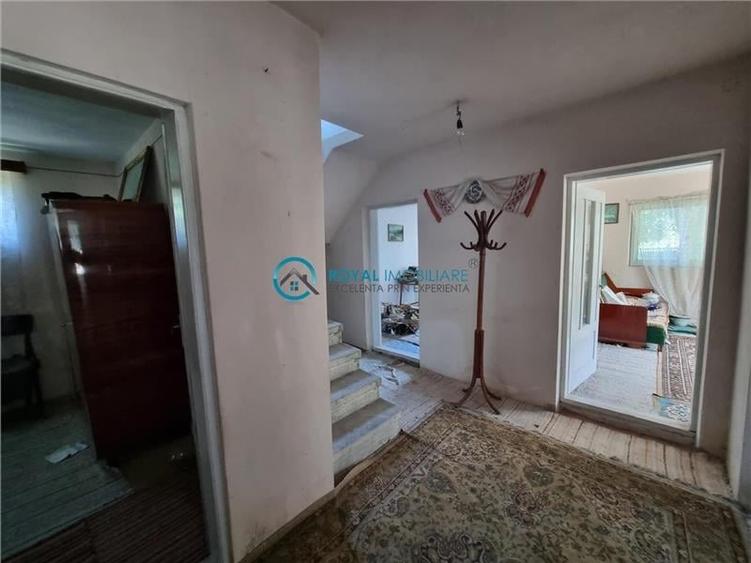 Casă individuală cu 5 camere cu Garaj în Blejoi