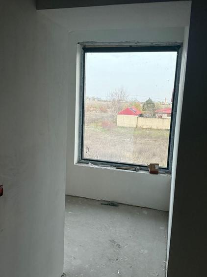 Casă cu 4 camere în Costi