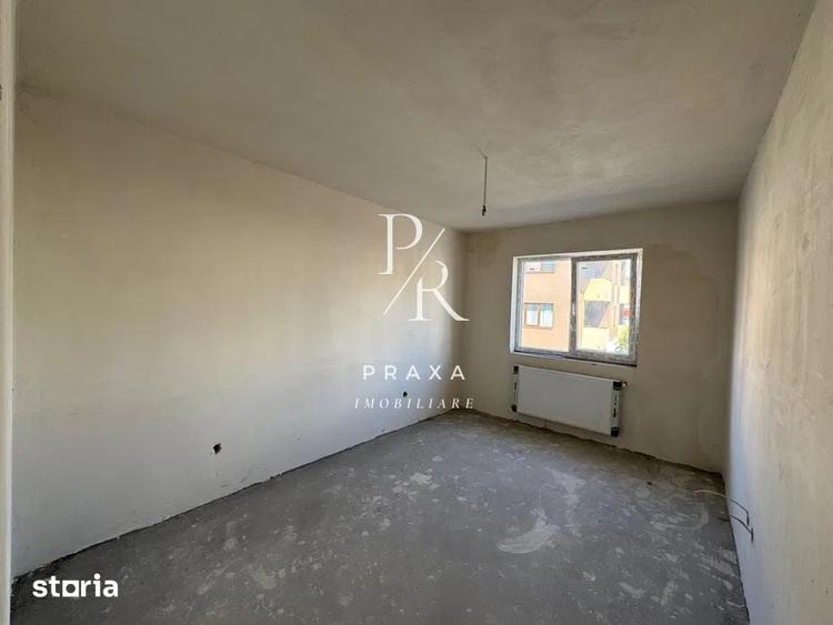 Apartament cu 3 camere semidecomandat în Florești