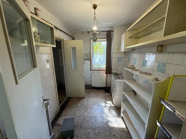 Apartament cu 2 camere semidecomandat în Govândari