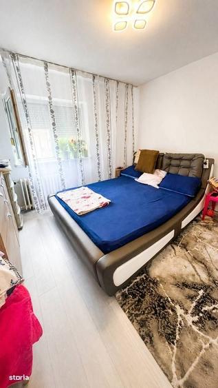 Apartament cu 2 camere decomandat în Sărari