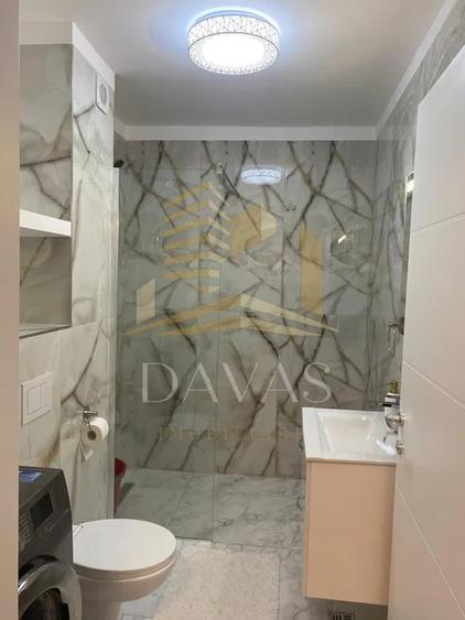 Apartament cu 2 camere semidecomandat, mobilat în Sopor