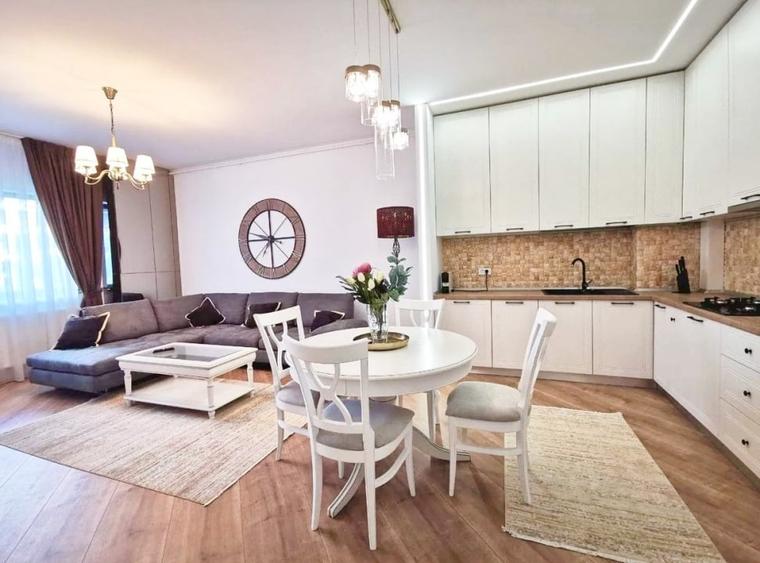 Apartament cu 2 camere decomandat, mobilat în Pipera