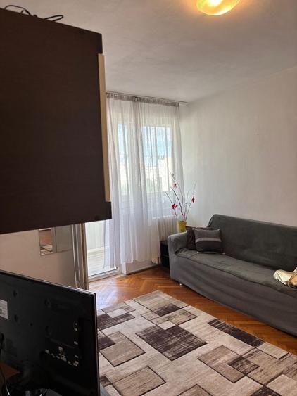 Apartament cu 2 camere semidecomandat în Chibrit