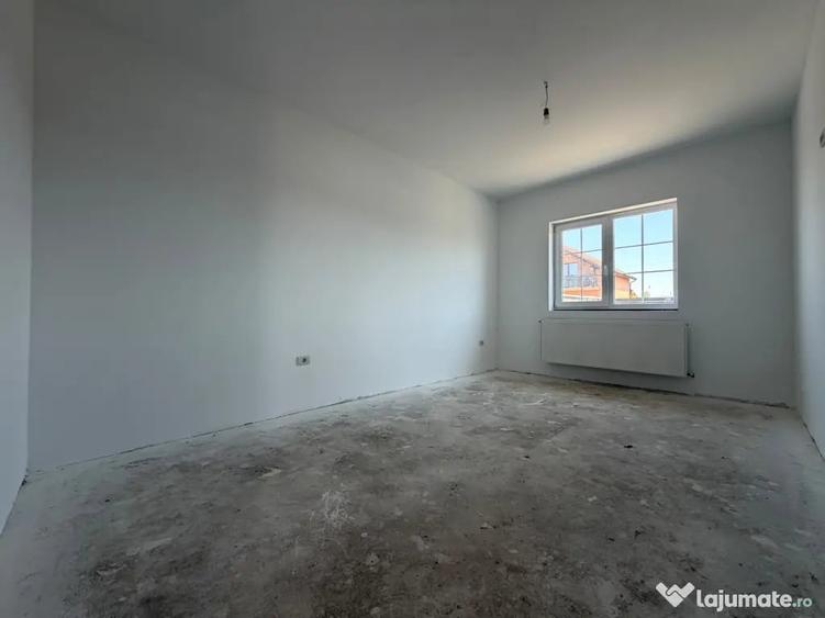 Casă cu 3 camere cu Teren 463 Mp în Șag
