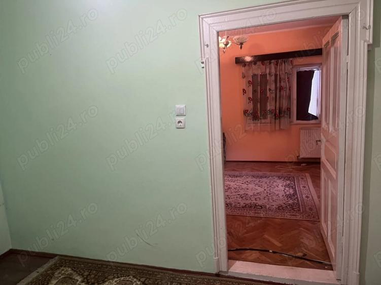 Casă cu Teren 2000 Mp în Central