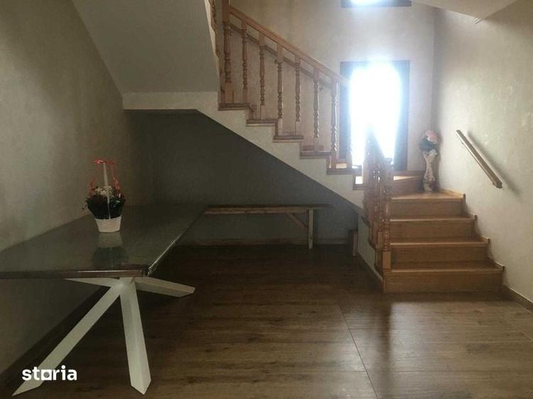 Casă cu 4 camere cu Teren 195 Mp în Central