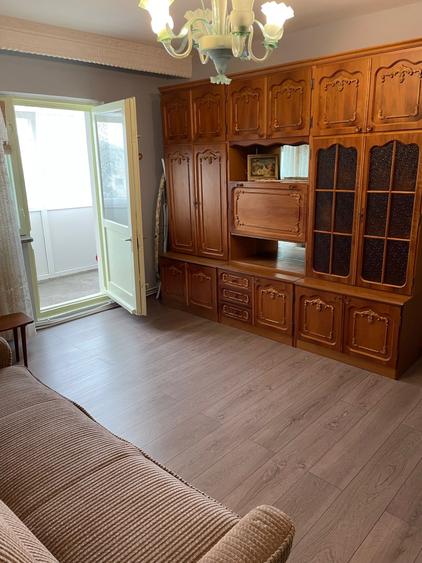 Apartament cu 2 camere semidecomandat în Narcisa