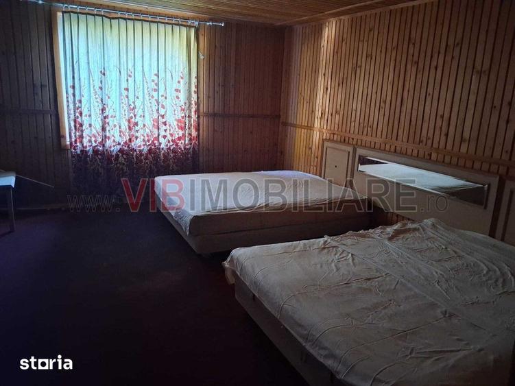 Teren de 8900 mp, în Central