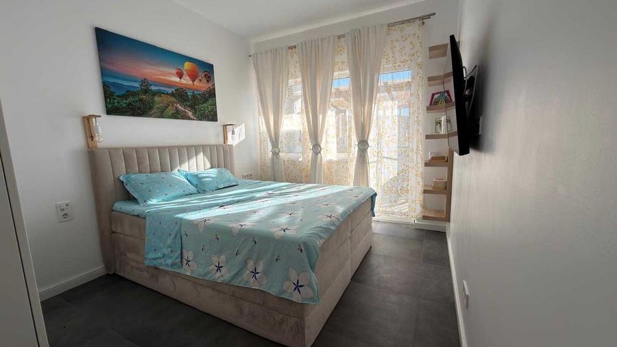 Apartament cu 3 camere decomandat în Florești