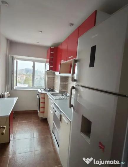 Apartament cu 3 camere decomandat în Crângași