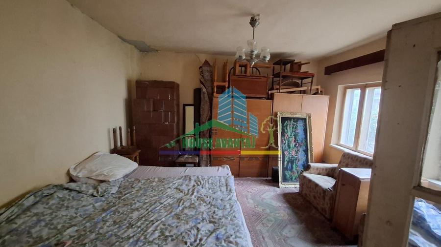 Casă individuală cu 3 camere cu Canalizare în Central