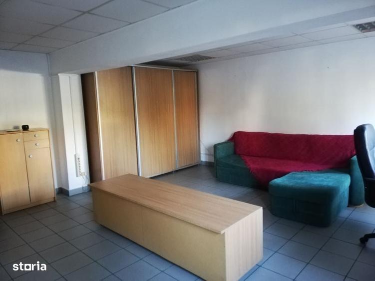 Apartament cu 2 camere semidecomandat, mobilat în Cotroceni