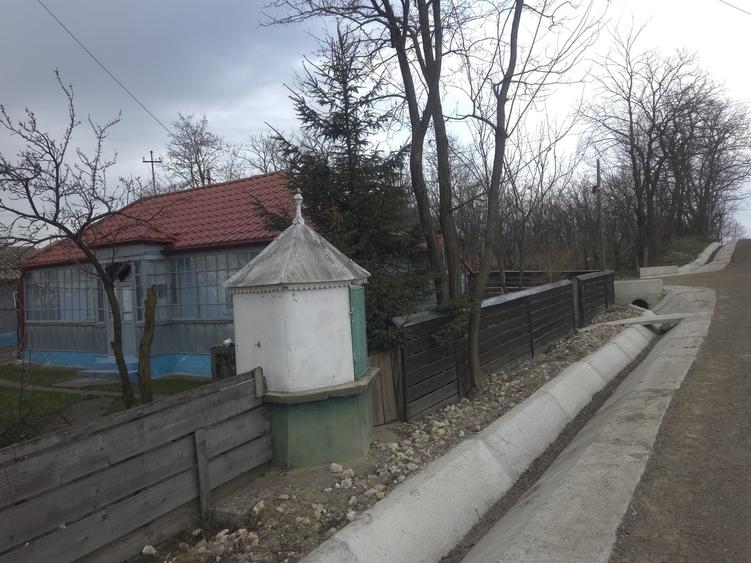 Casă cu 5 camere cu Teren 2700 Mp în Central