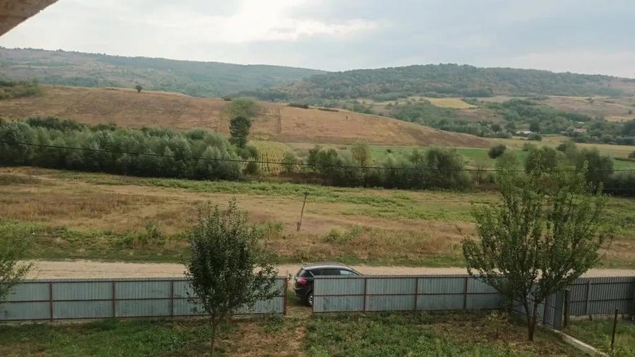 Casă cu 4 camere în Gherghești