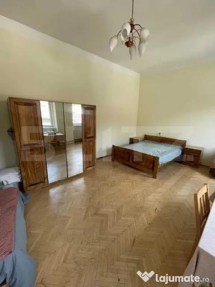 Inchiriez apartament -2 camere - Central - 100 mp - 3