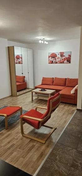 Apartament cu 2 camere semidecomandat în Complex Studențesc