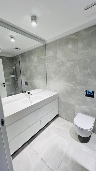 Apartament cu 3 camere semidecomandat în Cotroceni