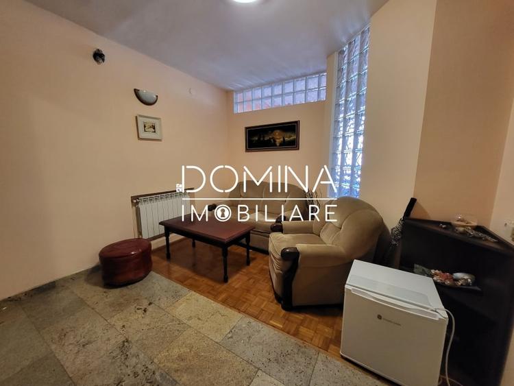Apartament cu 3 camere decomandat, mobilat în Central