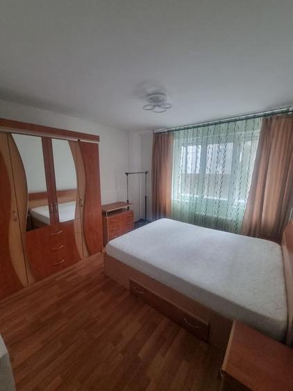 Apartament cu 2 camere semidecomandat în Pajura