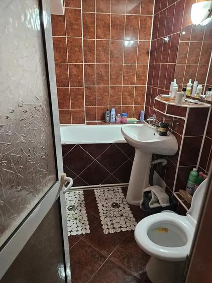 Garsonieră decomandată în Central