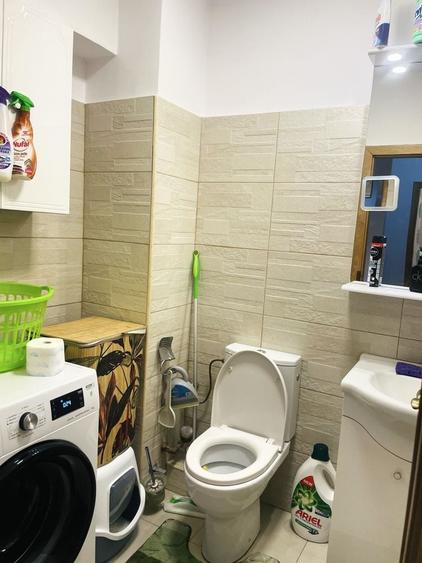Apartament cu 4 camere decomandat în Central
