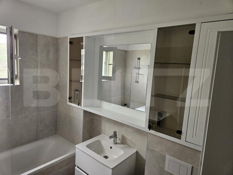 Apartament cu 2 camere, 60 mp, etajul 3, loc de parcare - z - 8