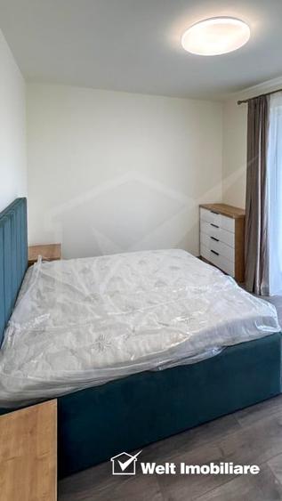 Apartament cu 3 camere semidecomandat, mobilat în Între Lacuri