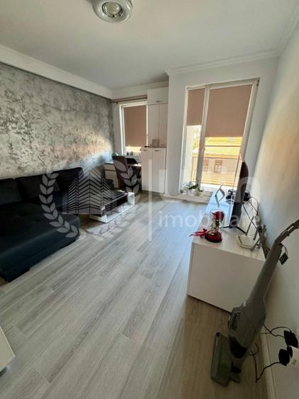 Apartament cu 2 camere decomandat, mobilat în Semicentral