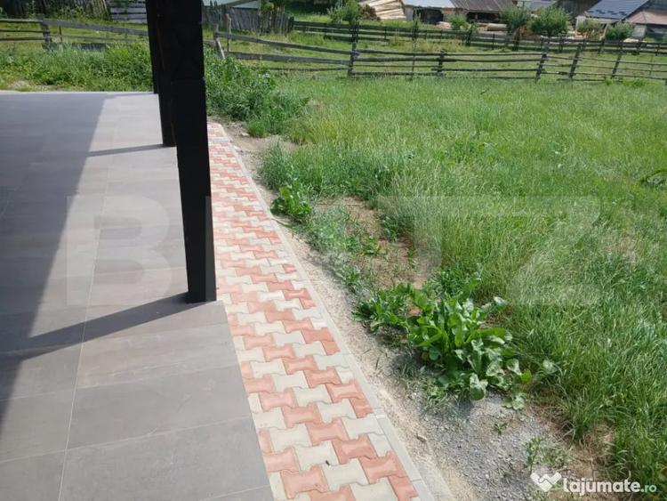 Casă cu 5 camere cu Teren 1675 Mp în Mănăstirea Humorului