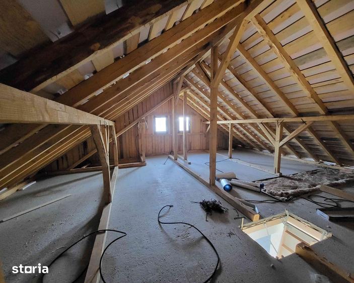 Casă cu 3 camere cu Teren 400 Mp în Hemeiuș