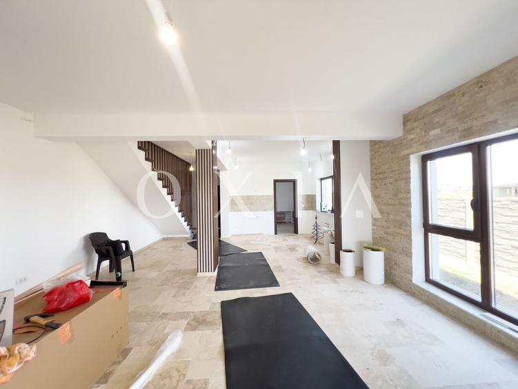 Duplex cu 4 camere cu Canalizare în Torontalului