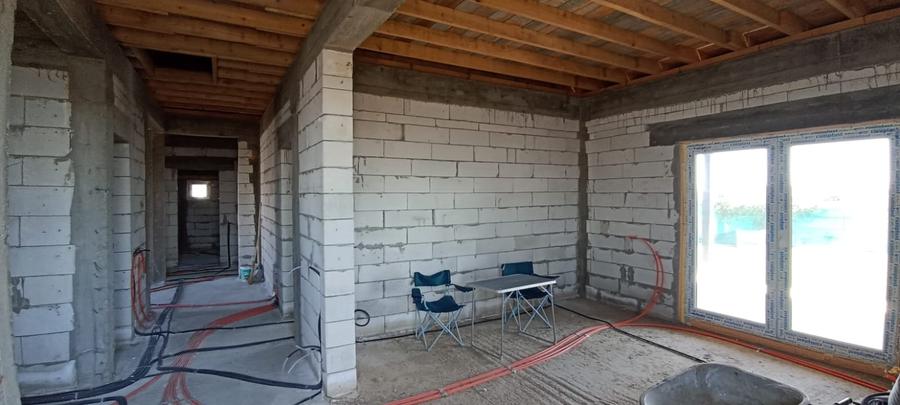 Casă cu 4 camere cu Teren 900 Mp în Dumbrăveni