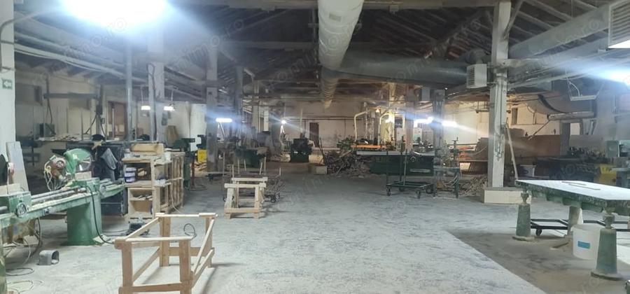 Spațiu comercial, de 2,500 mp, în Vest