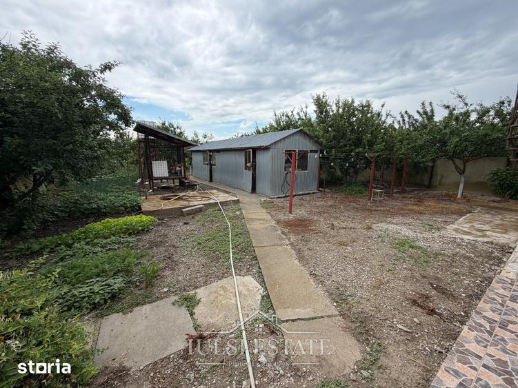 Casă cu 3 camere cu Teren 1210 Mp în Tinosu