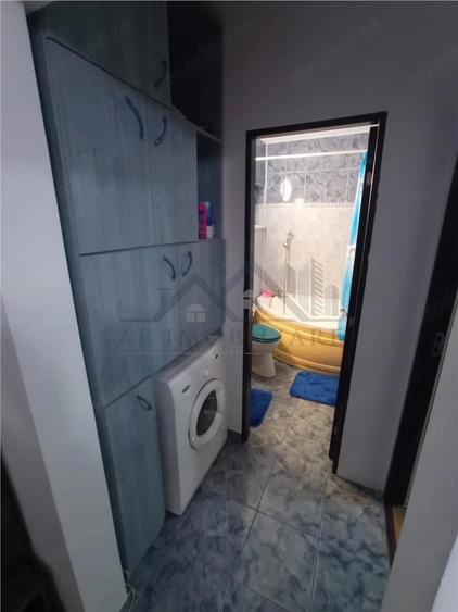 Apartament cu 4 camere în Filiași