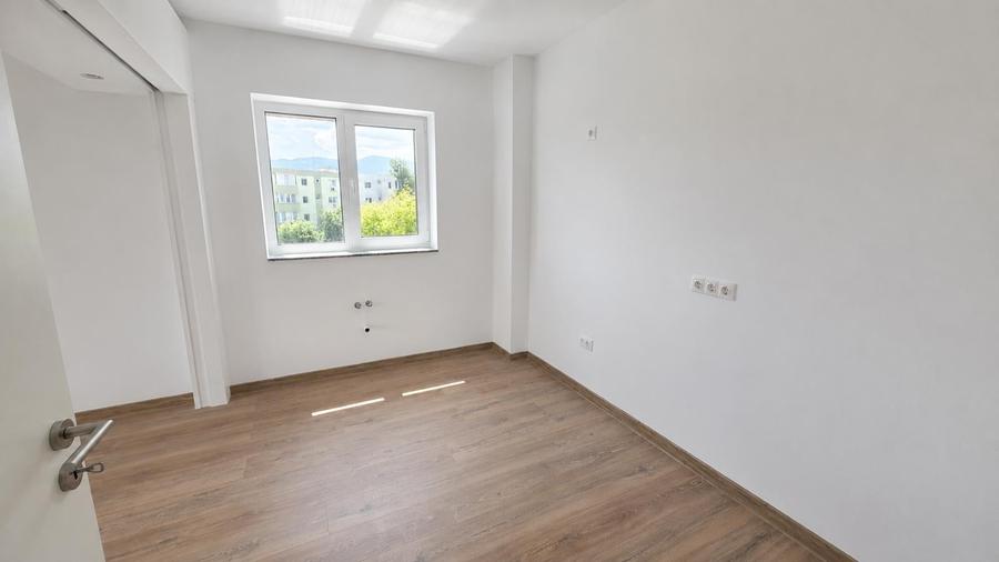Apartament cu 2 camere decomandat în Avantgarden