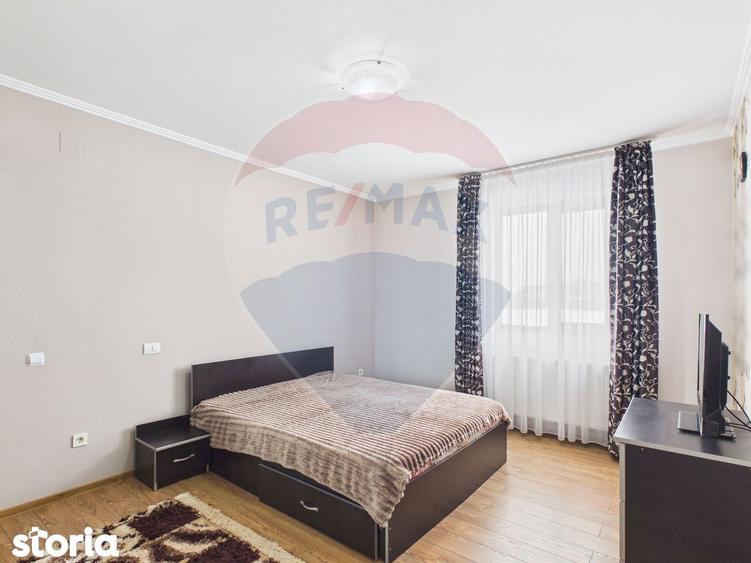 Apartament cu 3 camere, mobilat în Ulmi